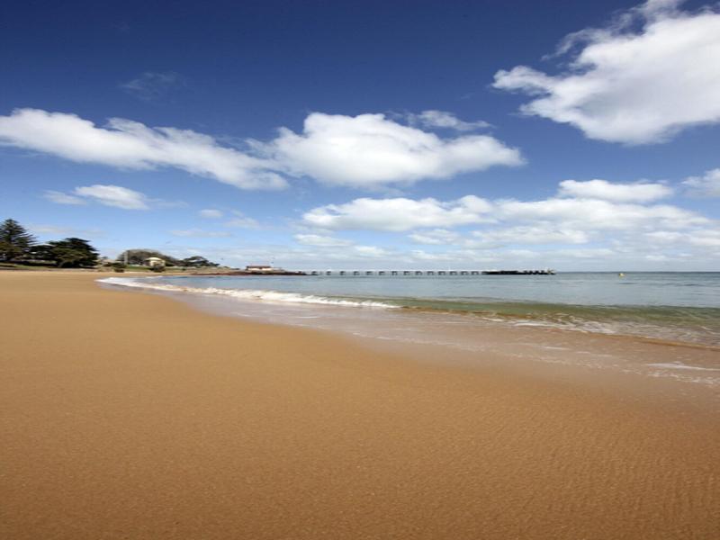 The Waves Serviced Apartments image