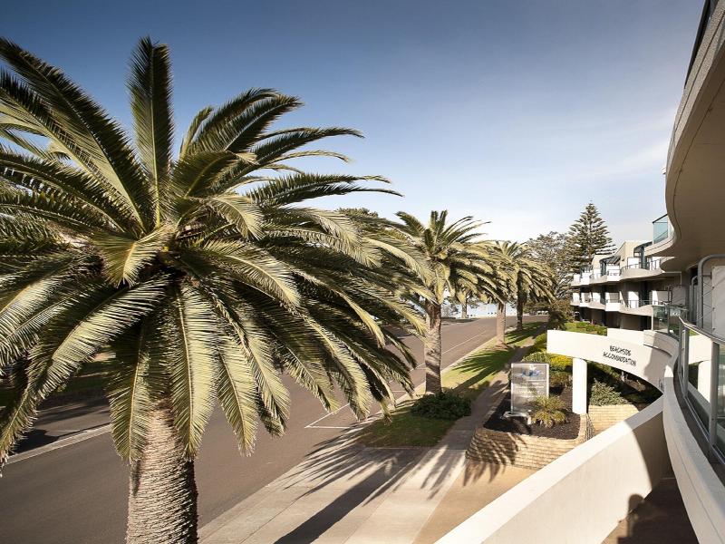 The Waves Serviced Apartments image