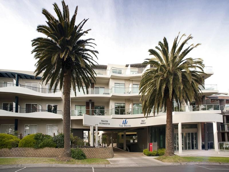 The Waves Serviced Apartments image