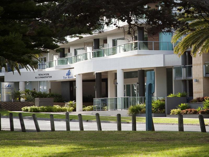 The Waves Serviced Apartments image