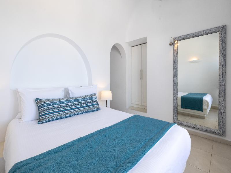 SUITE WITH PRIVATE POOL