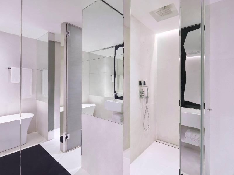 JW Marriott Hotel Singapore South Beach image