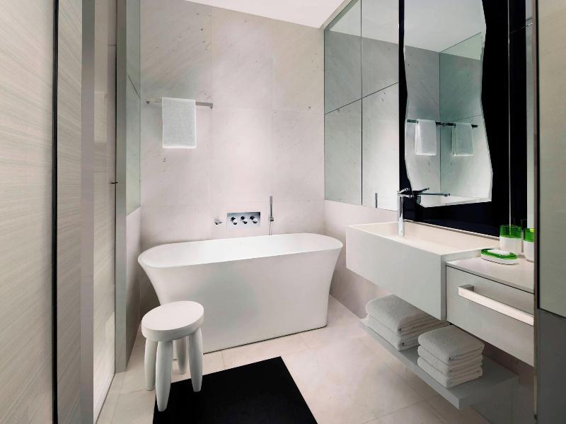 JW Marriott Hotel Singapore South Beach image