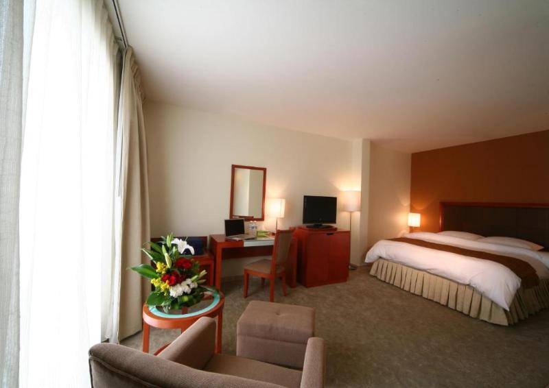 Bed room