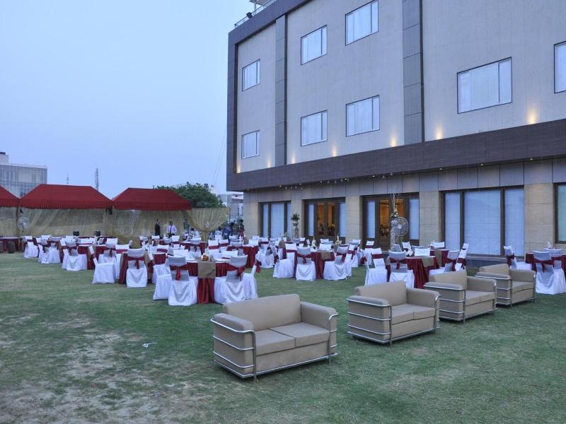 Sapna Clarks Inn image