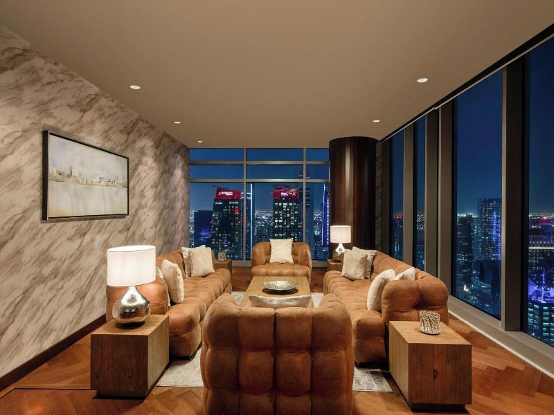 JW Marriott Marquis City Center image