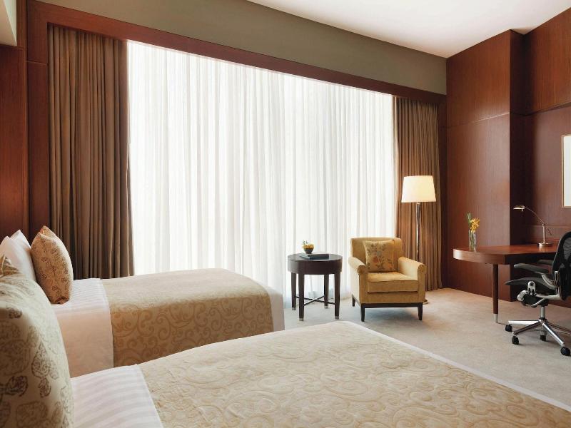 JW Marriott Marquis City Center image