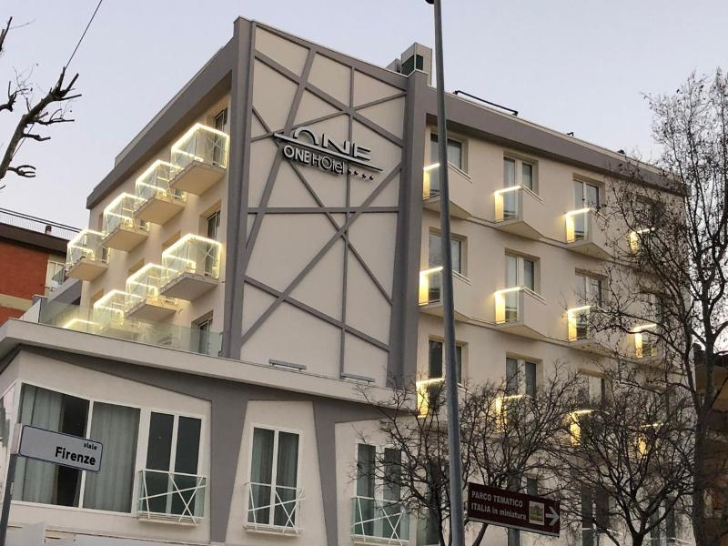 Hotel Alpen image