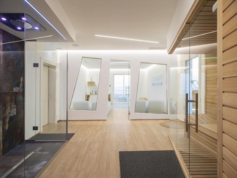 Hotel Alpen image