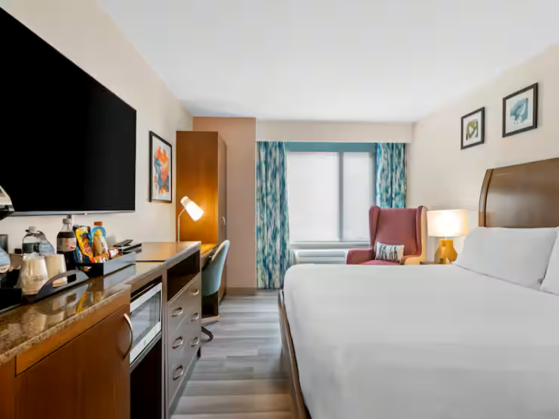 Hilton Garden Inn Chicago Downtown Riverwalk image