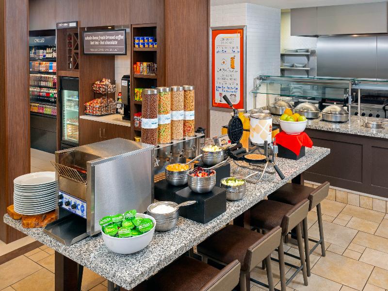 Hilton Garden Inn Wayne, NJ image