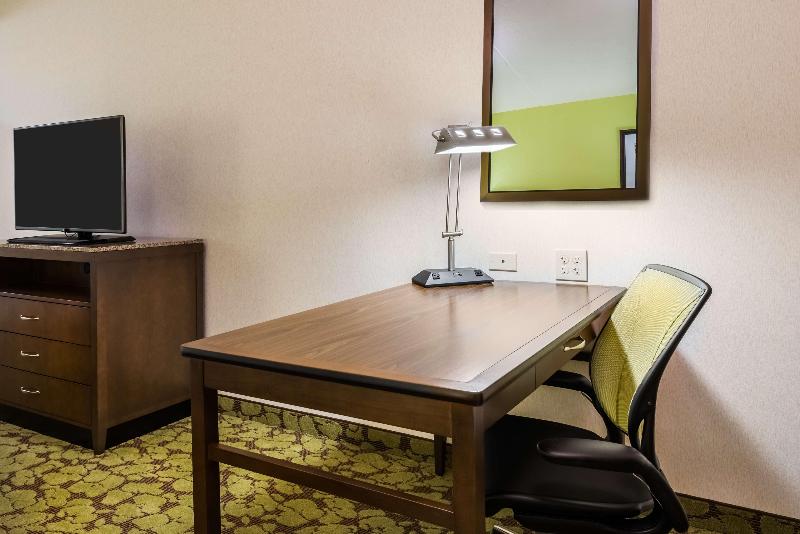 Hilton Garden Inn Wayne, NJ image