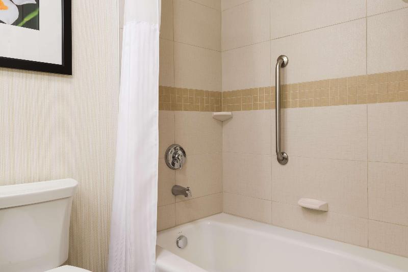 Hilton Garden Inn Wayne, NJ image