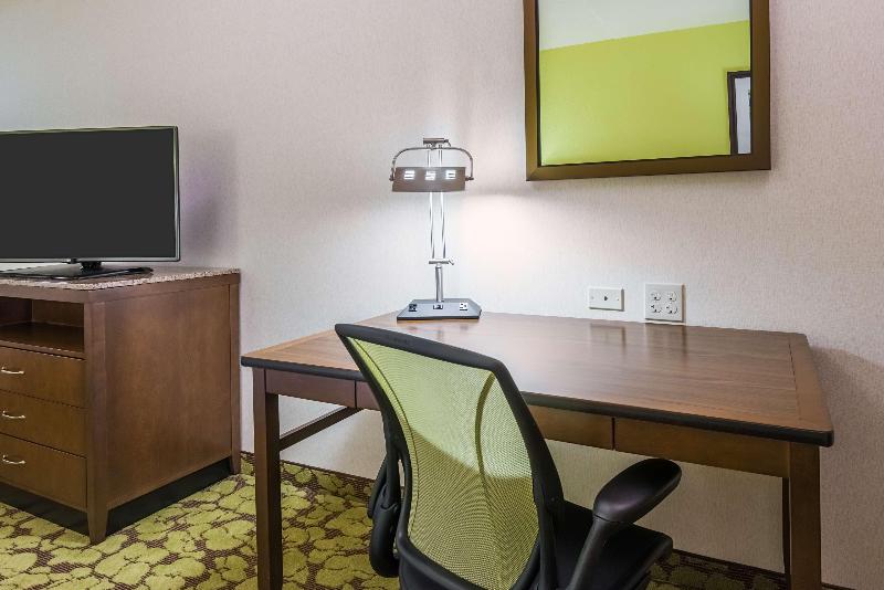 Hilton Garden Inn Wayne, NJ image