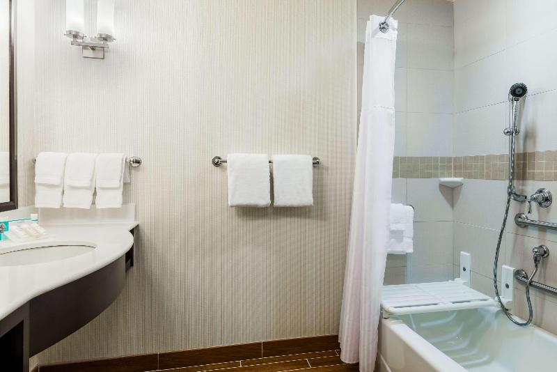 Hilton Garden Inn Wayne, NJ image