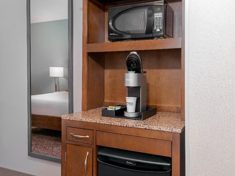 Hilton Garden Inn Wayne, NJ image