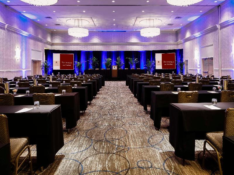 DoubleTree by Hilton Jacksonville Riverfront image