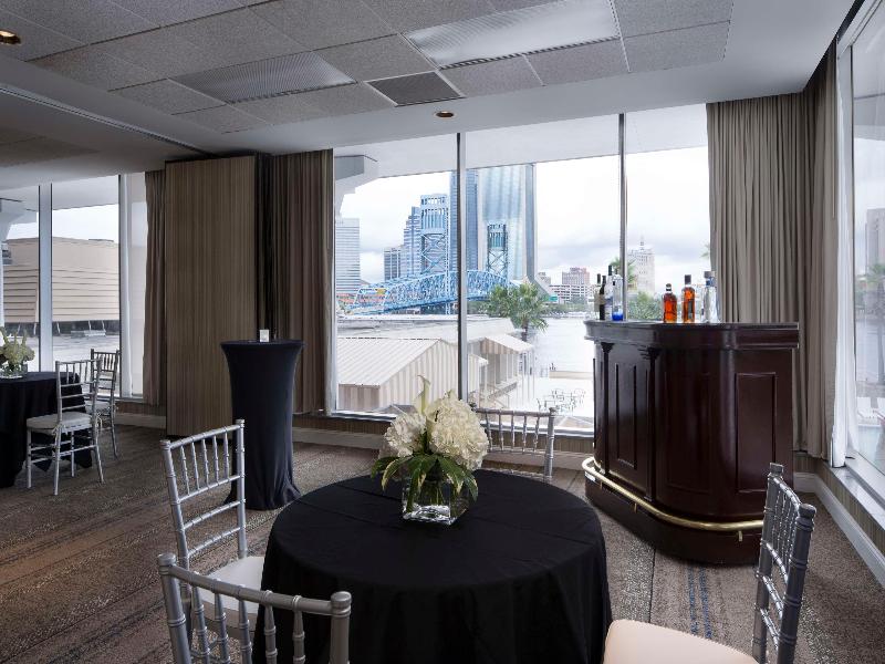 DoubleTree by Hilton Jacksonville Riverfront image