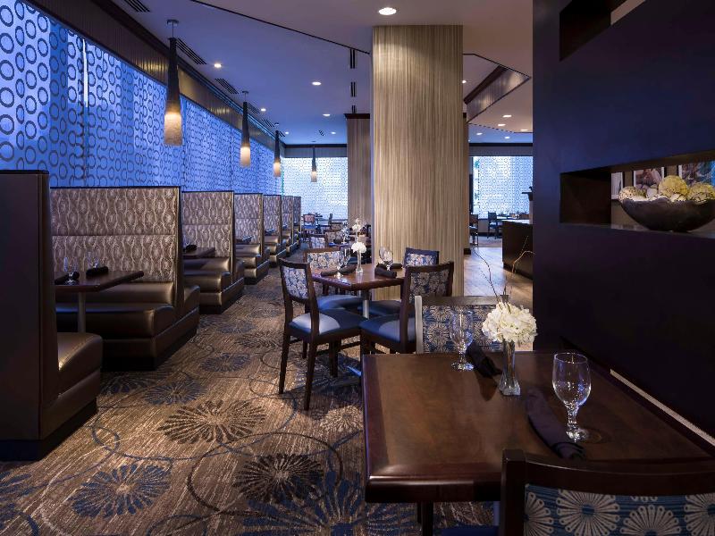 DoubleTree by Hilton Jacksonville Riverfront image