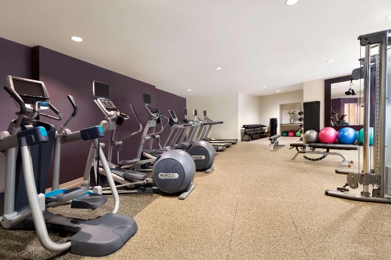 DoubleTree by Hilton Oklahoma City Airport — photo 28