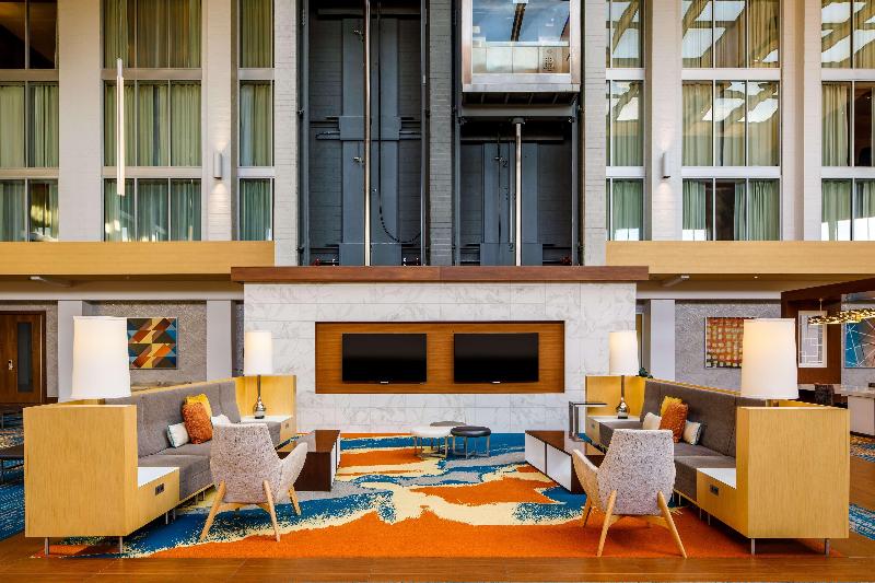 Doubletree By Hilton Pittsburgh - Cranberry image