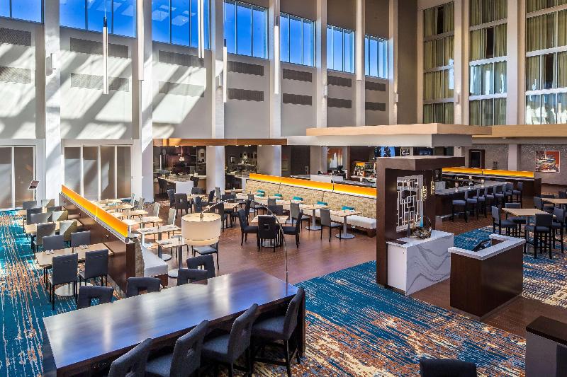 Doubletree By Hilton Pittsburgh - Cranberry image