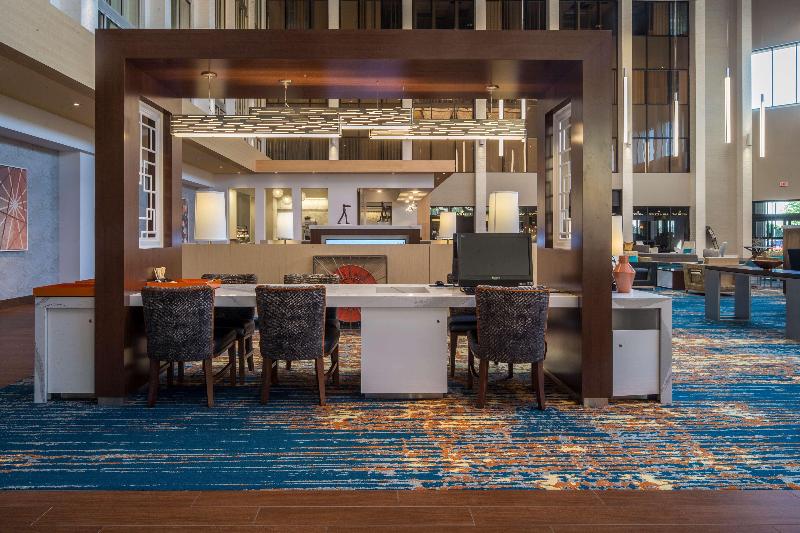 Doubletree By Hilton Pittsburgh - Cranberry image