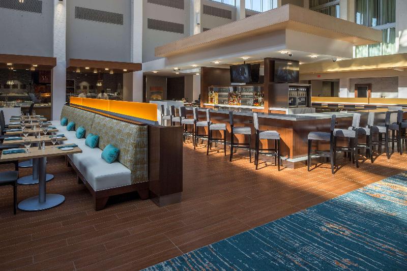 Doubletree By Hilton Pittsburgh - Cranberry image