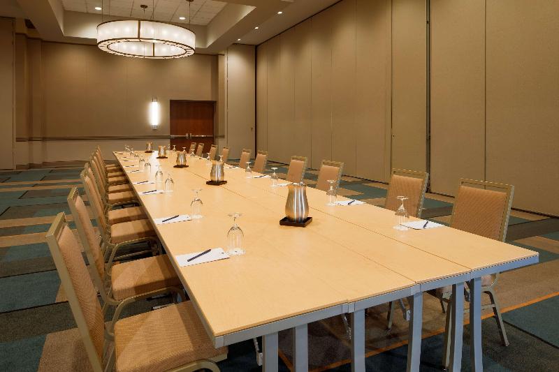 Doubletree By Hilton Pittsburgh - Cranberry image