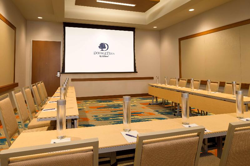 Doubletree By Hilton Pittsburgh - Cranberry image