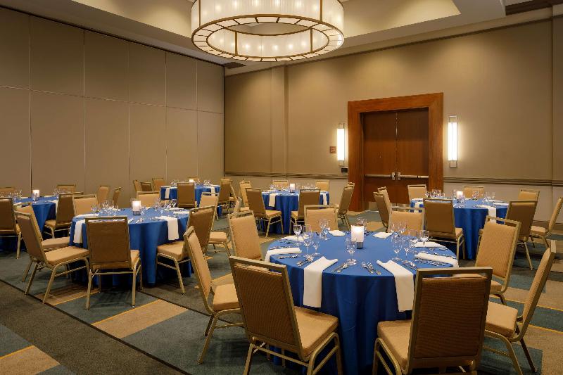 Doubletree By Hilton Pittsburgh - Cranberry image