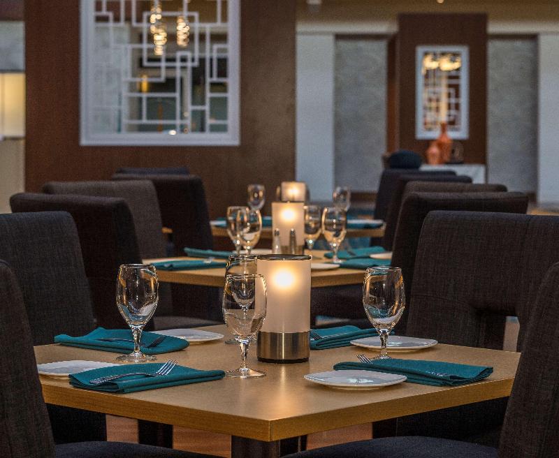 Doubletree By Hilton Pittsburgh - Cranberry image