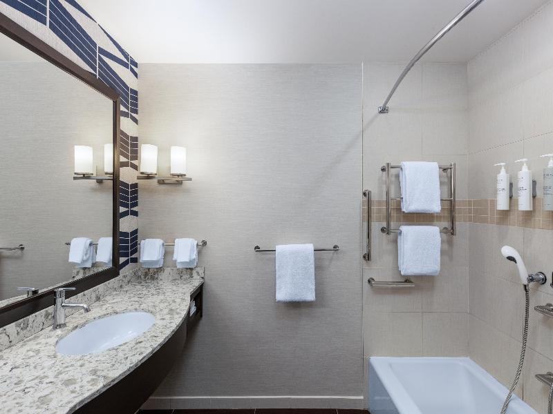 Hilton Garden Inn Seattle Downtown image