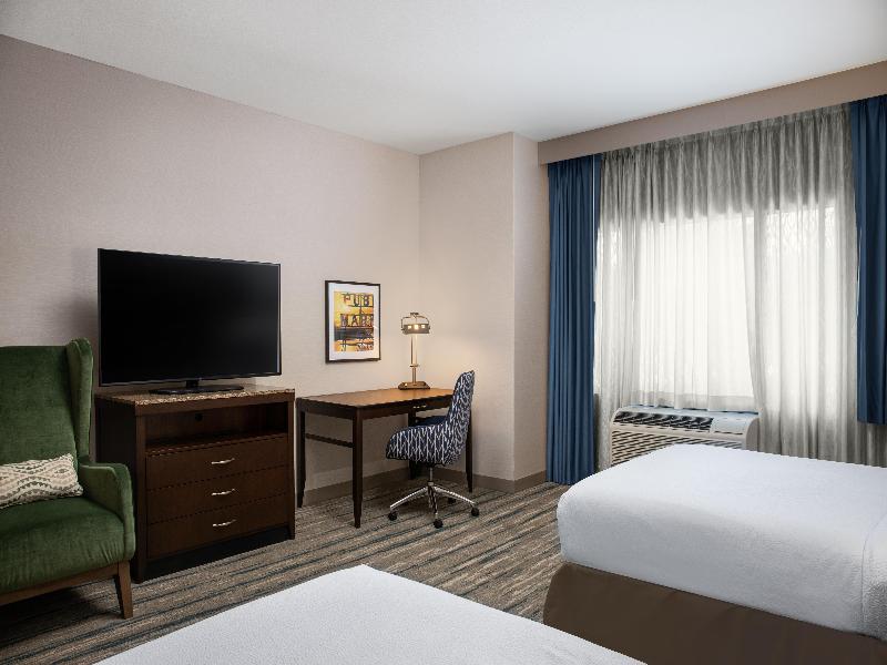 Hilton Garden Inn Seattle Downtown image