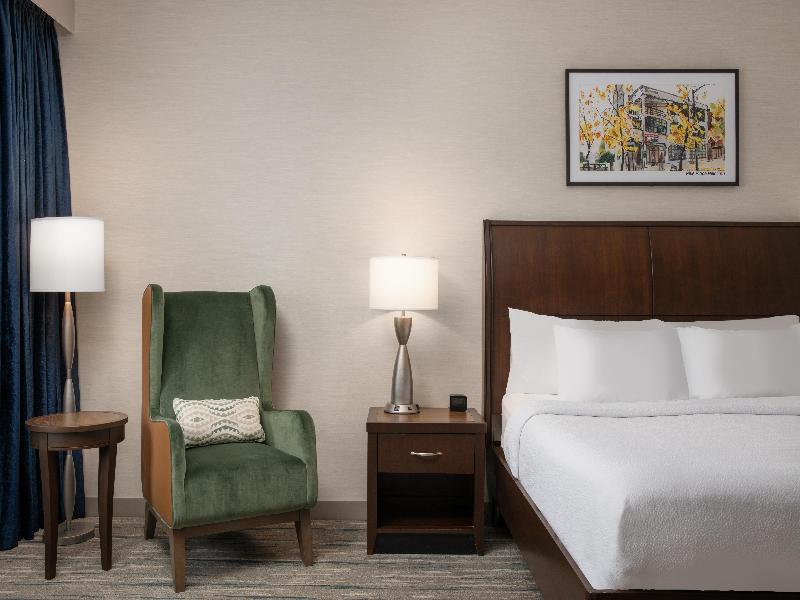 Hilton Garden Inn Seattle Downtown image