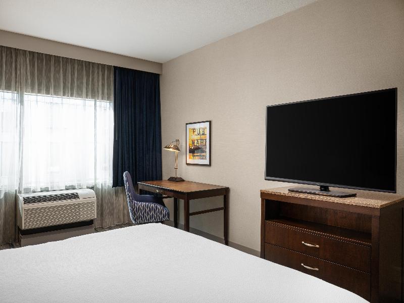 Hilton Garden Inn Seattle Downtown image