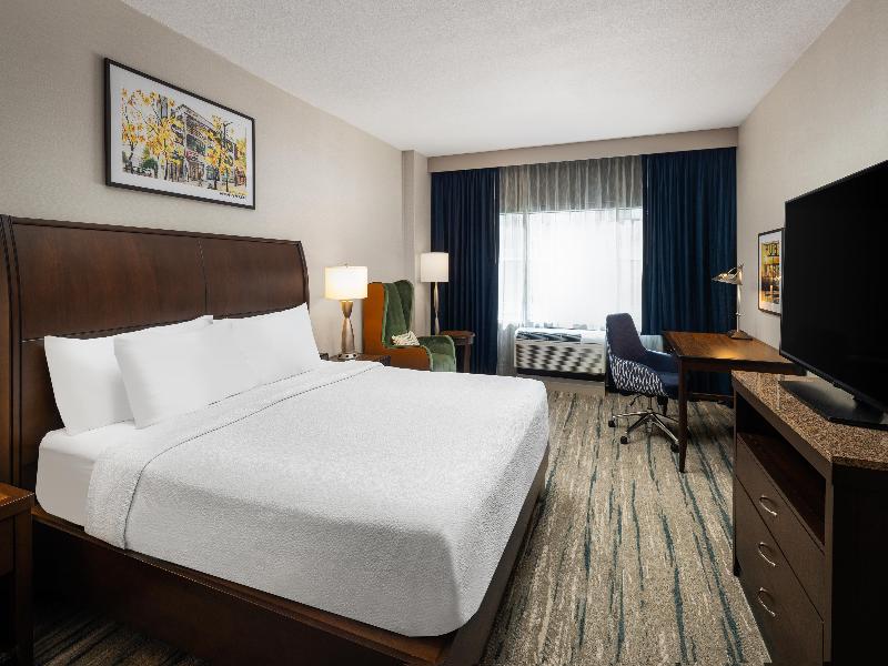 Hilton Garden Inn Seattle Downtown image