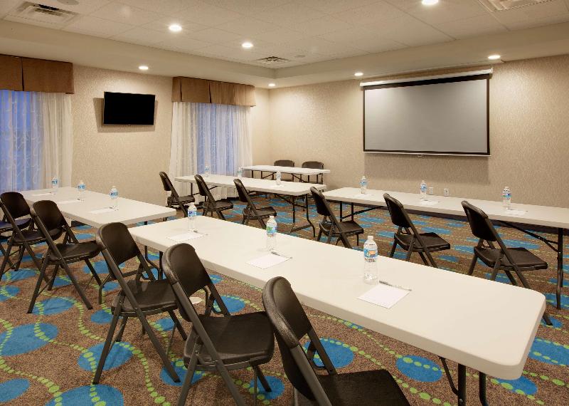 Hampton Inn and Suites Snyder, TX image