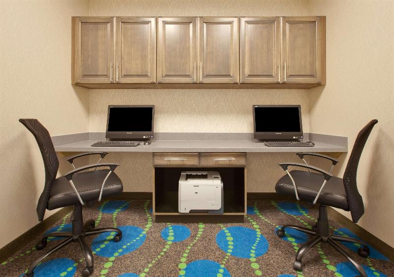 Hampton Inn and Suites Snyder, TX image