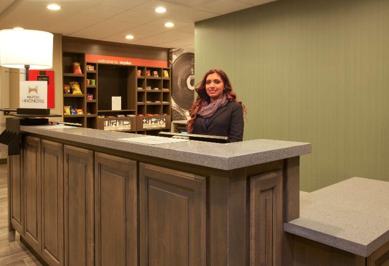 Hampton Inn and Suites Snyder, TX image