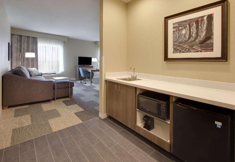 Hampton Inn and Suites Snyder, TX image