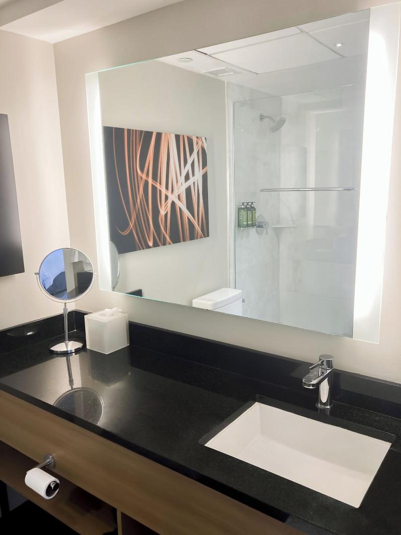 Executive LeSoleil NY image