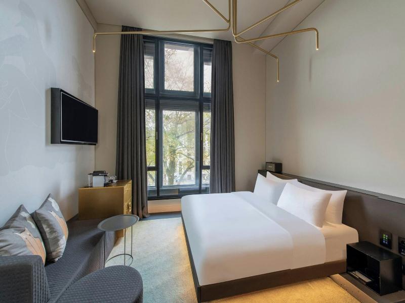 W Amsterdam image