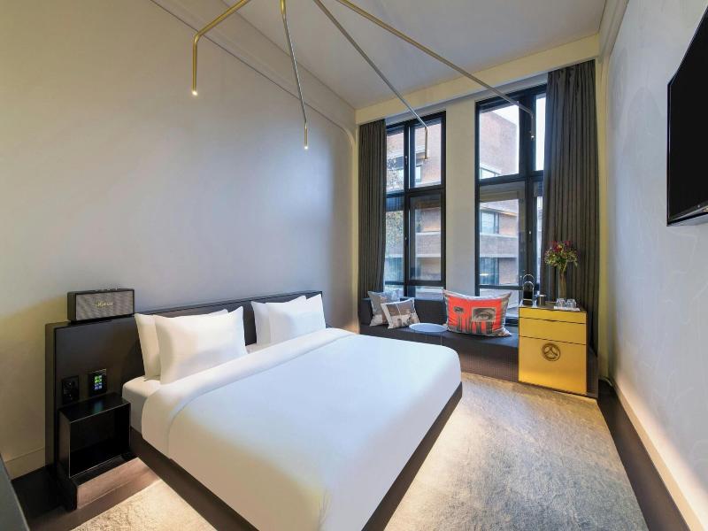 W Amsterdam image