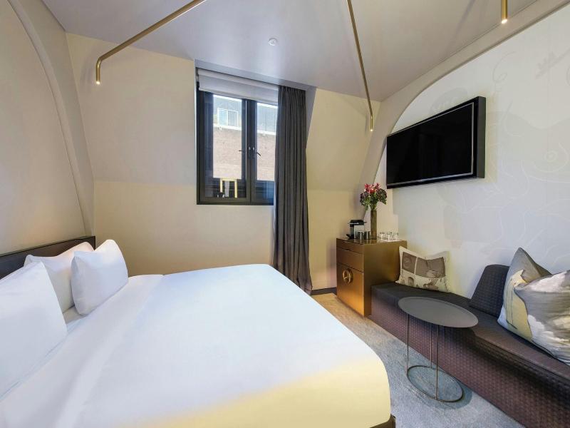 W Amsterdam image