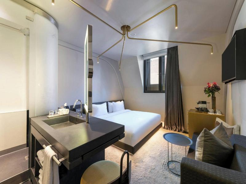 W Amsterdam image