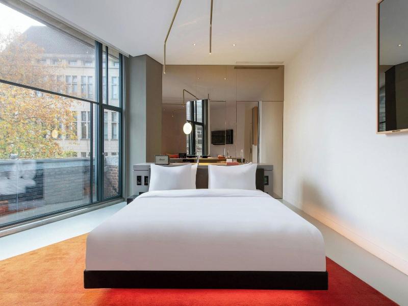 W Amsterdam image