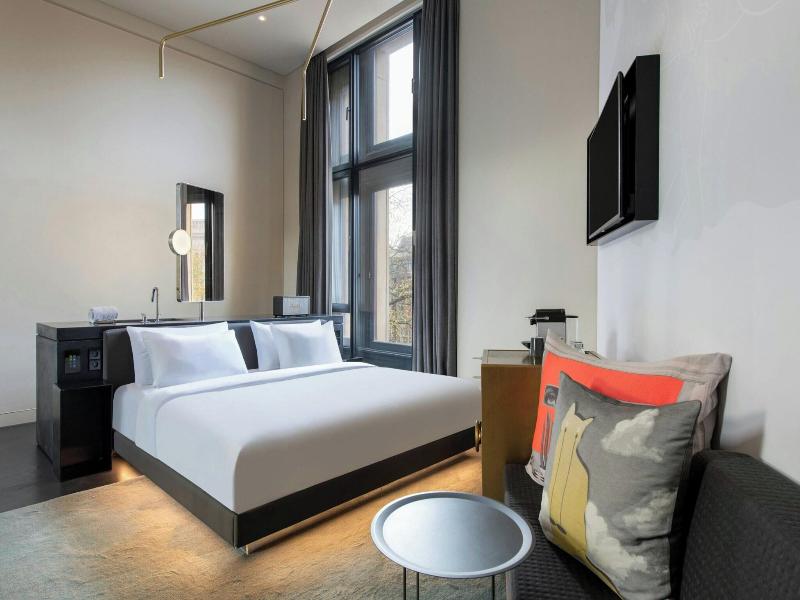 W Amsterdam image