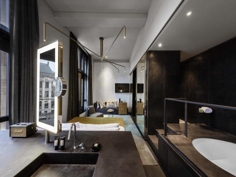 W Amsterdam image