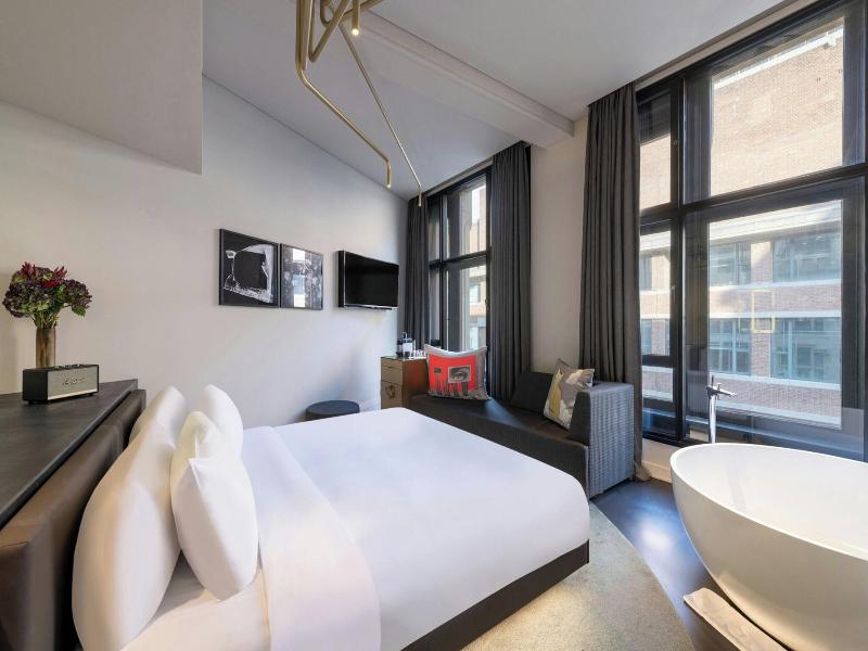 W Amsterdam image